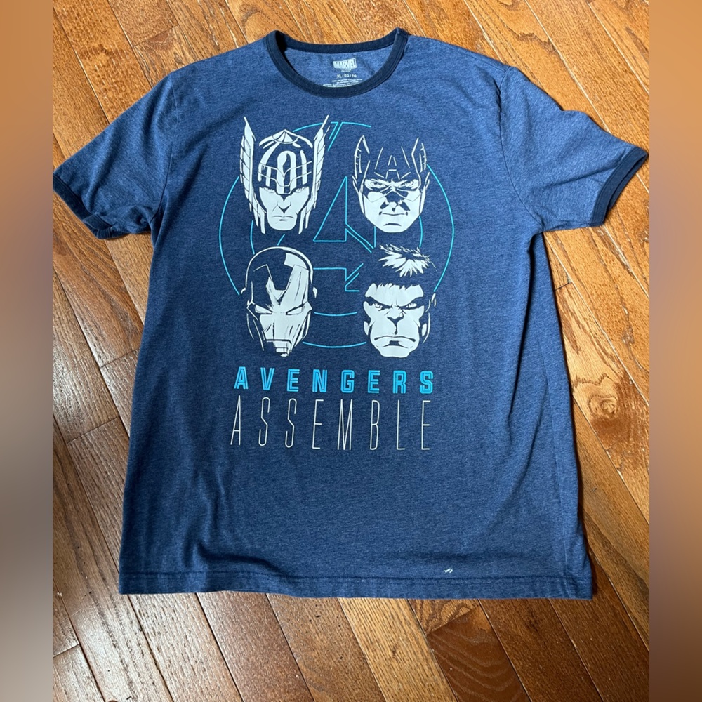 Marvel Avengers Assemble Navy T-Shirt, Size XL